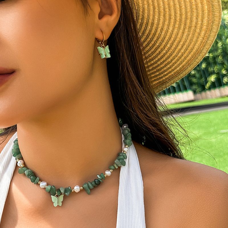 Summer Dopamine Sweet Crushed Stone Butterfly Necklace Women's Vacation Style Bead Versatile Accessories_voghion.com