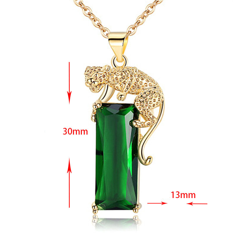 Insieme caldo della collana del leopardo di volo del pendente della tormalina verde smeraldo intarsiato del leopardo dell'oro di modo di stile di Longrui_voghion.com