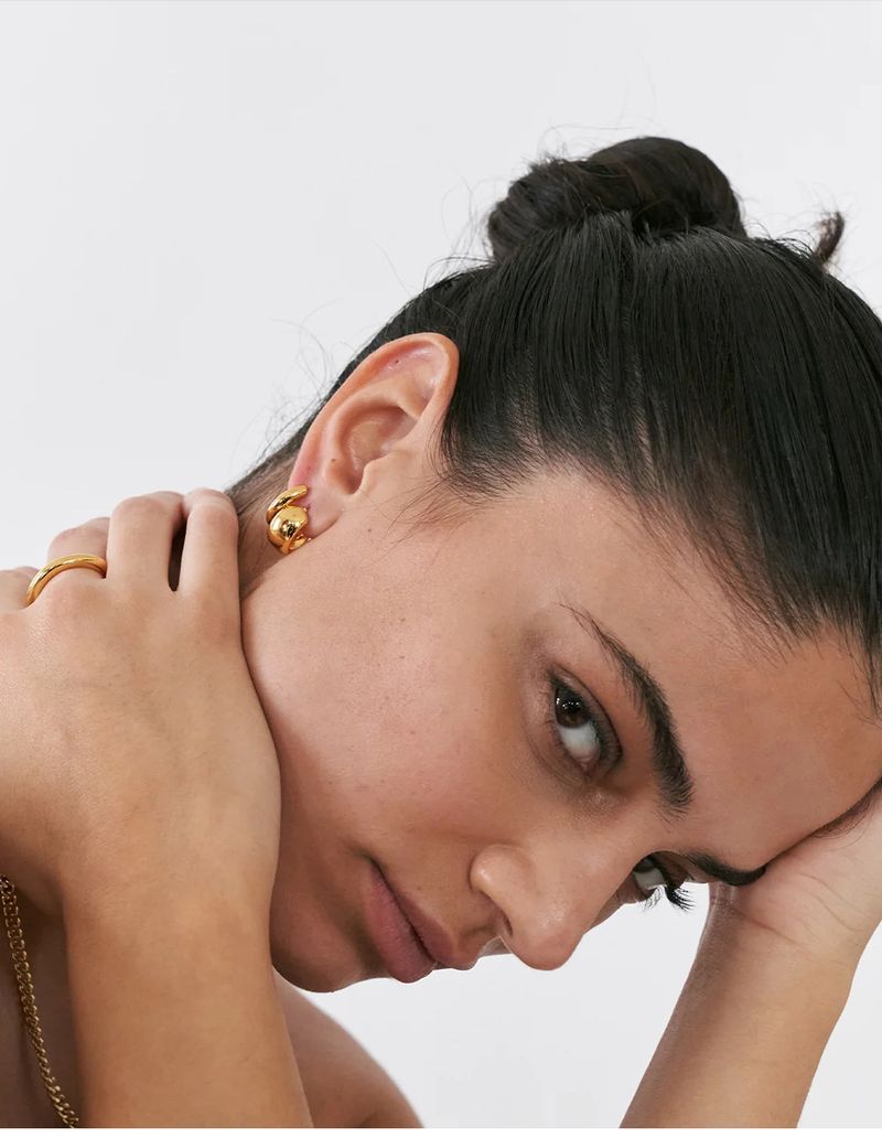 C-Shaped Hoop Earrings Minimalist Plated Studs Hypoallergenic Lightweight Gift Box Included_voghion.com