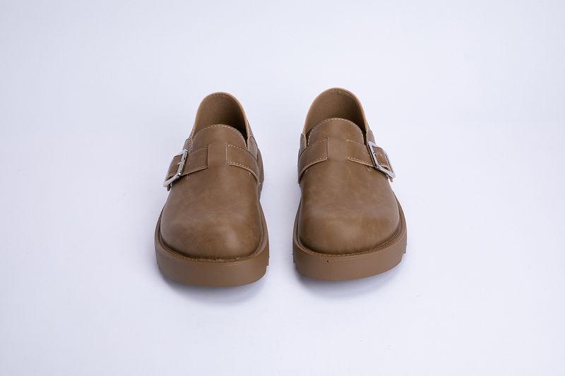 SGIRL TWTW empfiehlt im Frühjahr 2024 neue Schuhe für große Zehen mit dicker Sohle und Loafer, die die Höhe erhöhen, für Frauen_voghion.com