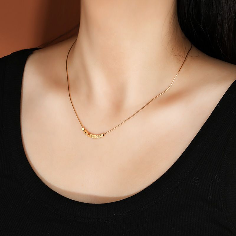 S925 Sterling Silver Broken Silver Necklace Light Luxury Ladies Fashion Niche Joker Clavicle Chain_voghion.com