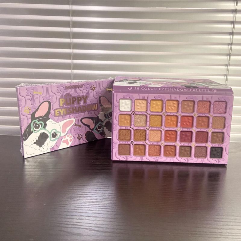 28 Colors Dog Pattern Earth Tone Eyeshadow Palette Matte Shimmer Makeup Palette_voghion.com