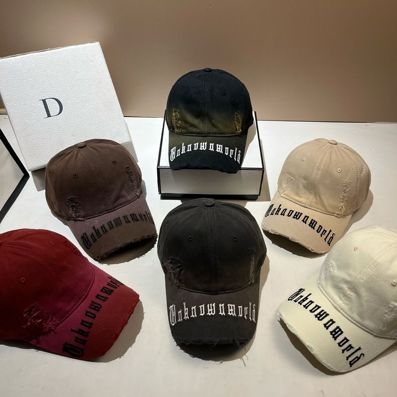 Street Spray farbige perforierte Baseball modische dreidimensionale gestickte Buchstaben, personalisierte Entenschnabelmütze,_voghion.com