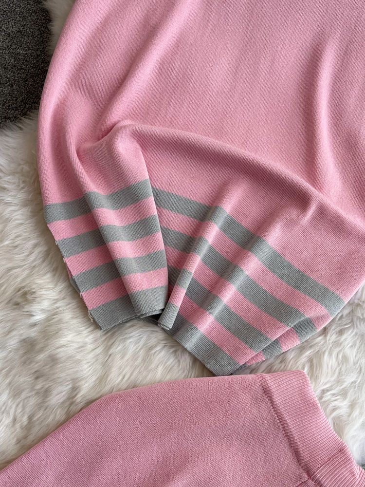 2024 Nuevo traje de moda para mujer primavera estilo coreano cuello en V suelto contraste de color tejido de dos piezas cintura alta pantalones de pierna ancha_voghion.com