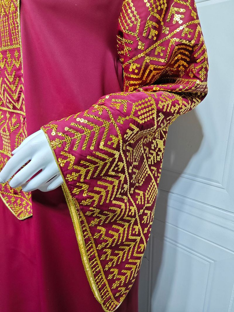 AB474 Elegantes muslimisches Abaya im Dubai-Stil mit aufgestickten Perlen und fließenden Ärmeln – schlichtes langes Kleid in Übergröße für Damen (Grün/Rot, S-XXL)_voghion.com
