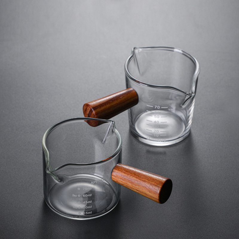 Copo medidor de vidro resistente ao calor de 70/75 ml para café expresso, jarra de leite de vidro com boca dupla e alça de madeira, canecas medidoras de escala de vidro_voghion.com