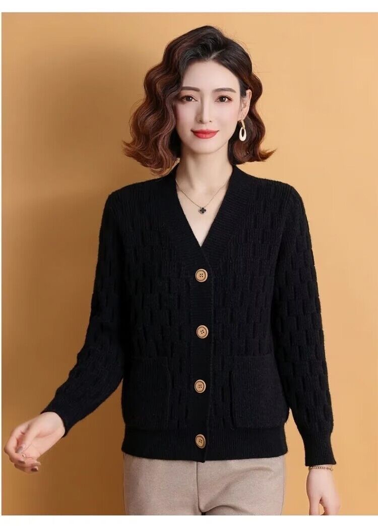 【 Cashmere Family 】 V-Ausschnitt Woll-Cardigan, Damen kariertes Temperament, Mutters gestrickter Außenschichtpullover,_voghion.com