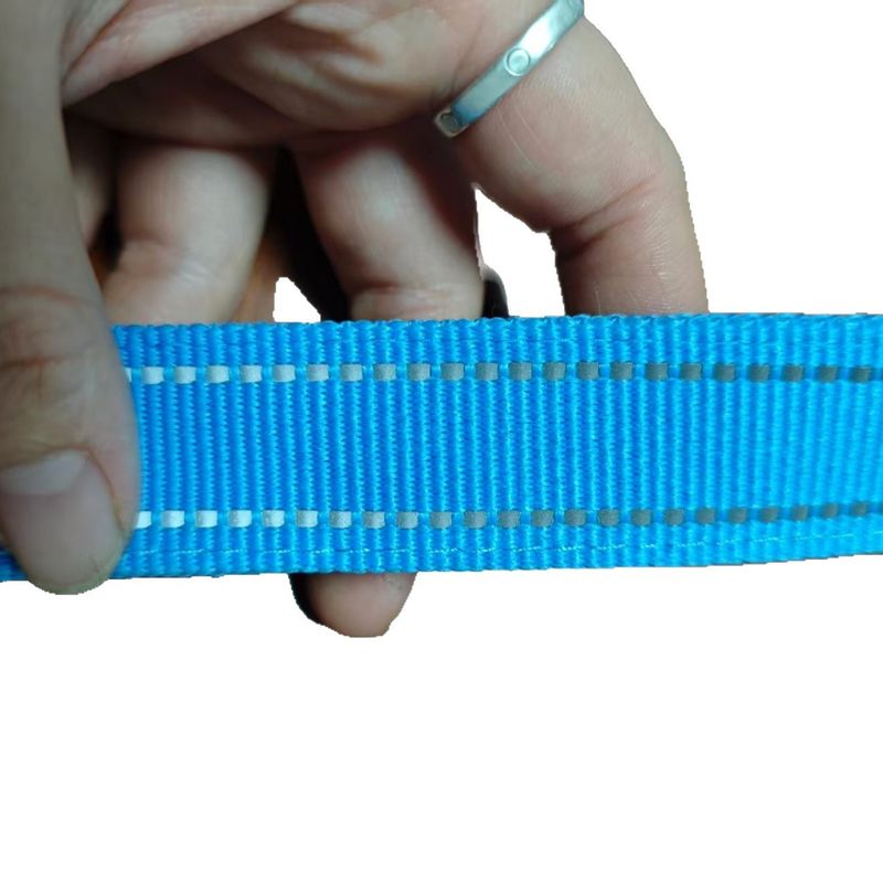 No Hand Strain Dog Walking Pet Supplies Reflective Nylon Leash Set_voghion.com