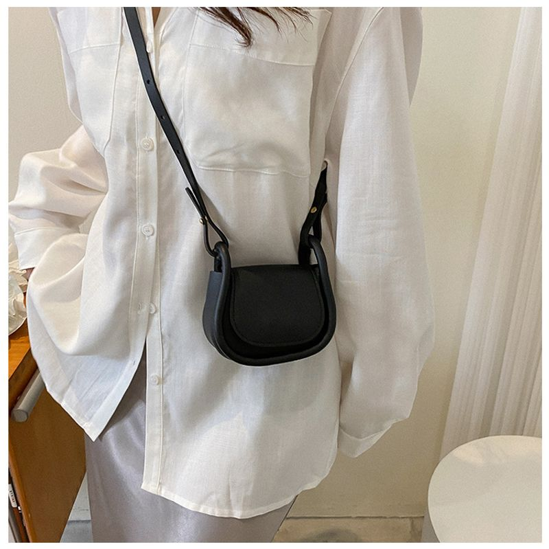 Mini Designer Umhängetasche PU Leder Damen Mode Design Solide Kleine Lippenstift Taschen Trend Exquisite Messenger Totes_voghion.com