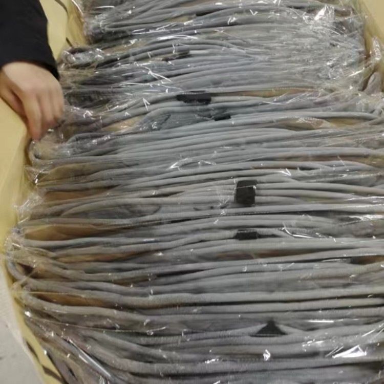 Wanter Autositzkissen ouni Récklehnen Quadrat gestickte Plüsch ouni Schnüren waarm dräideeleg Eenzelsitzkissen fir vir an hannen_voghion.com