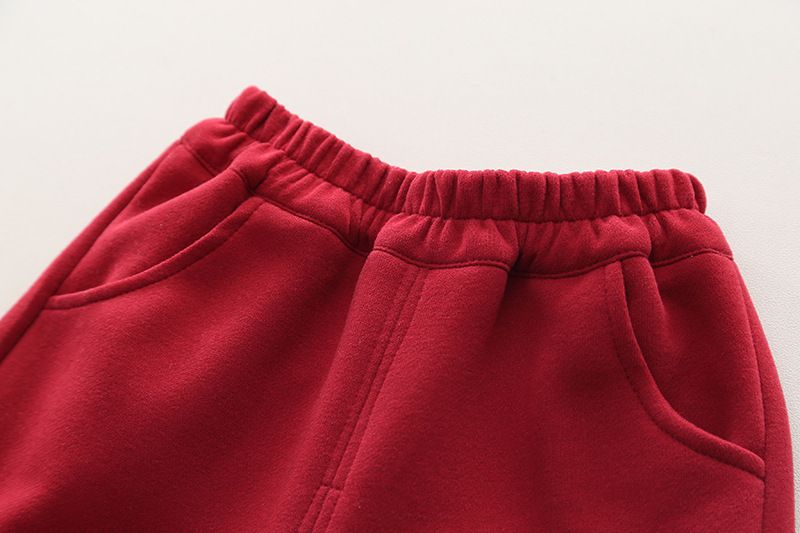 Conjunto de dos piezas para niño: elegante sudadera de manga larga con capucha y pantalón deportivo (80-120 cm), algodón cómodo para otoño y primavera, negro/rojo_voghion.com