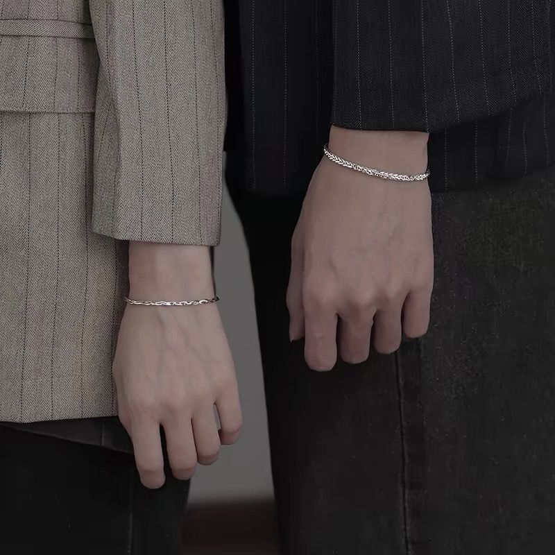 Paire de bracelets en forme de cœur pour couple, chaîne simple et unie, cadeau commémoratif pour petit ami et petite amie, polyvalents_voghion.com