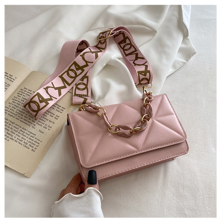 Borsa nuova moda Borsa da donna Nuova griglia a pressione Borsa quadrata piccola Tracolla larga Borsa a tracolla singola Borsa a catena in acrilico_voghion.com