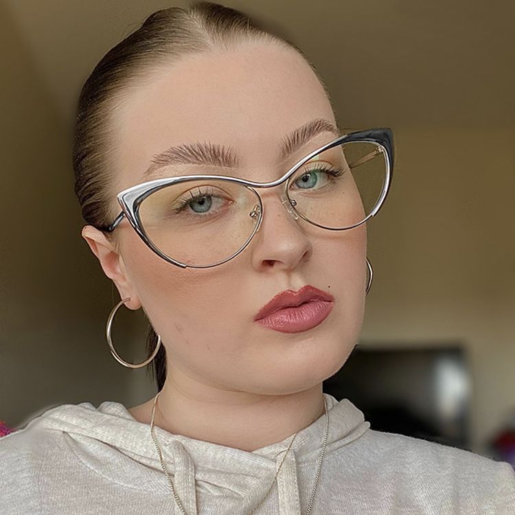 Occhiali da vista da donna con montatura in metallo triangolare a forma di occhio di gatto, nuovi occhiali piatti anti luce blu, abbinabili a montature per occhiali miopi._voghion.com