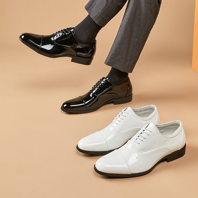 Scarpe Oxford eleganti da uomo in pelle con tripla articolazione, stile business, da sposa, per giovani, primavera/estate 2025, laccate e lucide_voghion.com