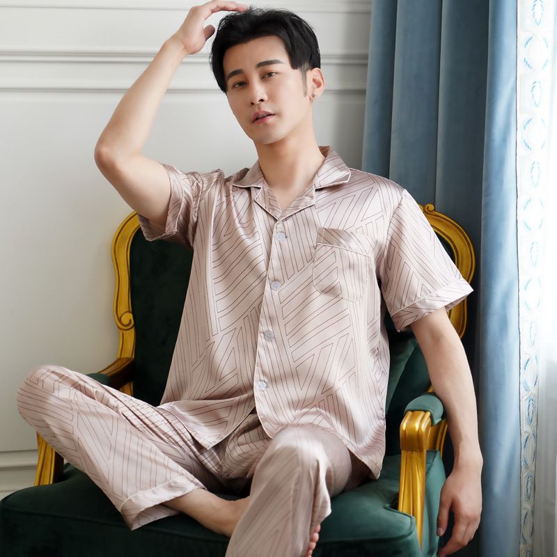 Pijama para hombre "Cool Four Seasons": de seda helada, con pantalones de manga corta y talla grande._voghion.com