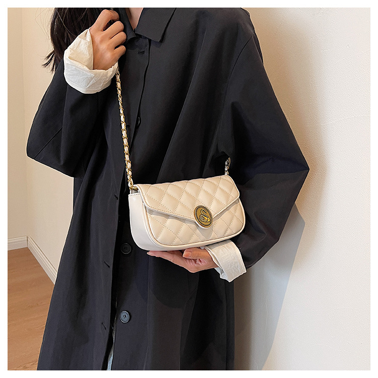 Borsa da donna Estate 2023 New High-end Sense French Niche Diamond Chain bag borsa a tracolla a tracolla all-match di moda_voghion.com