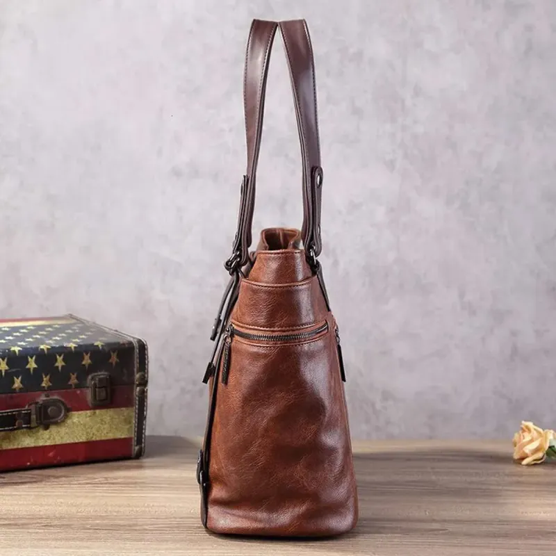Borse firmate - Elegante borsa tote di grande capacità, in morbida pelle, versatile stile a tracolla e a tracolla, neutra_voghion.com