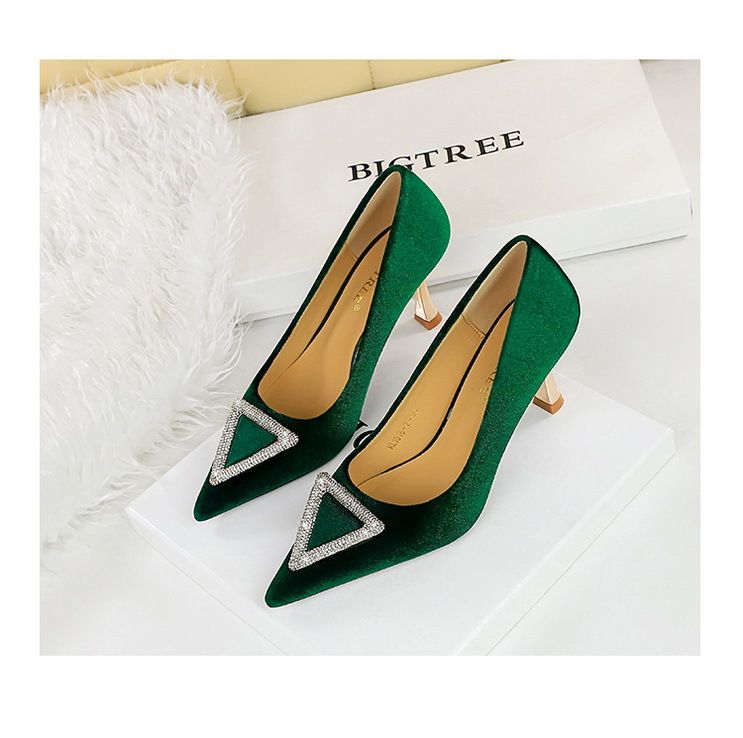 Scarpe con tacco da banchetto, basse in pelle scamosciata imbottita, punta appuntita, scarpe singole con chiusura in strass metallici a triangolo_voghion.com