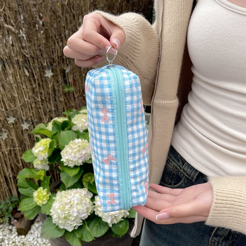 Begge Checkered Bow Makeup Bag - Large Capacity & Cute (Stylish Cosmetic Pouch For Girls)_voghion.com