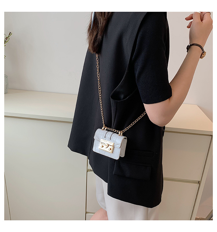 Ins net red high-end fashion niche design mini chain Messenger bag female Korean version foreign style all-match single shoulder bag_voghion.com
