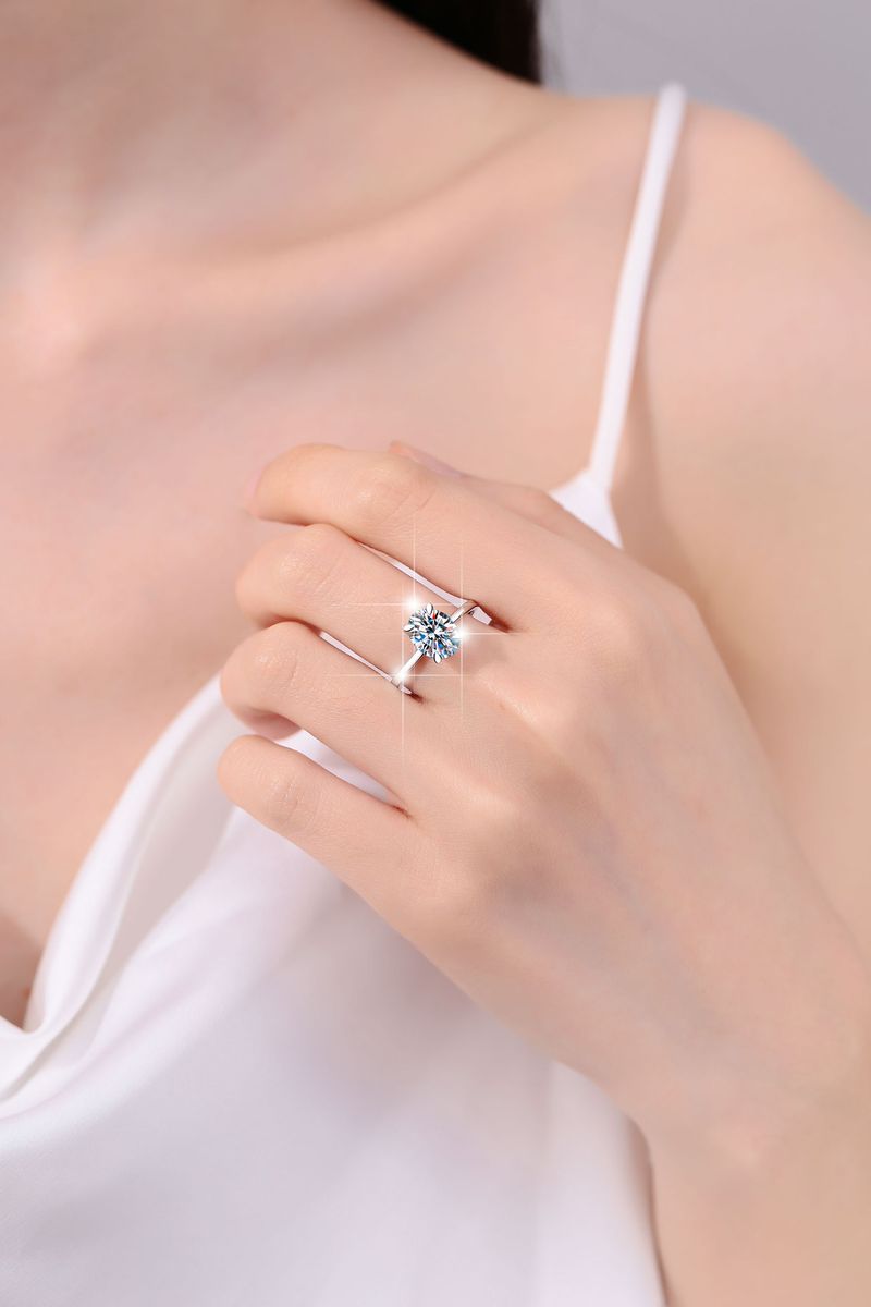 Anello ovale in moissanite da donna, a quattro griffe, semplice, placcato in oro, in argento sterling S925, a forma di uovo_voghion.com