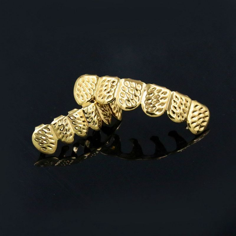 Hot Selling Hip Hop Braces Gold Plated Carved Pattern Gold Braces Halloween Teeth Grill Props_voghion.com