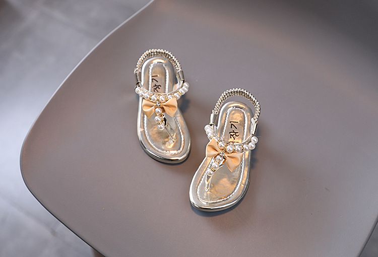 Mädchen 2024 Sommer Neue Mode Koreanische Ausgabe Weiche Sohle Mitte Große Prinzessin Schuhe Anti Rutsch Perlen Kinder Sandalen_voghion.com
