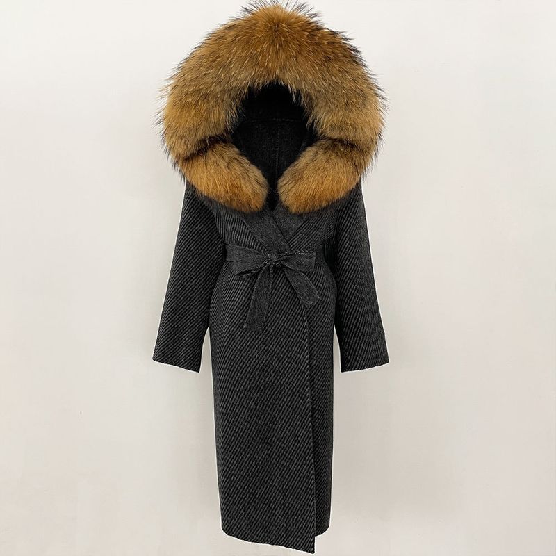 Vêtements pour femmes automne et hiver manteau en laine noir de style Hepburn français pour femmes automne et hiver manteau en laine haut de gamme taille haute et long_voghion.com