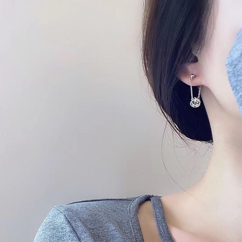 Pendientes con borlas y cadena colgante para mujer, ligeros, de lujo, con diseño de nicho, joyería para las orejas, 2023_voghion.com