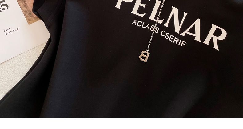 Ensemble de vêtements de sport décontractés pour femmes - Haut à manches courtes et short de course de style coréen (tenue d'été 2 pièces haut de gamme et polyvalente)_voghion.com