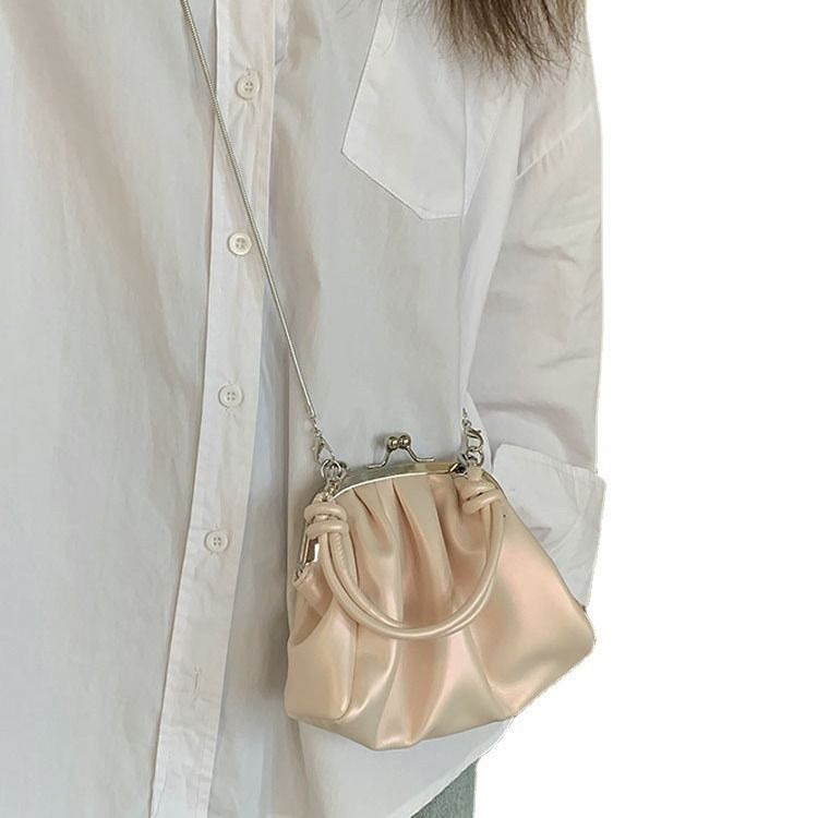 Dumpling Damentasche, Koreanische Version, Abendkleid mit Plissee-Clip, Schulterhandtasche, High-End-Gefühl, Modisch Und Vielseitig_voghion.com