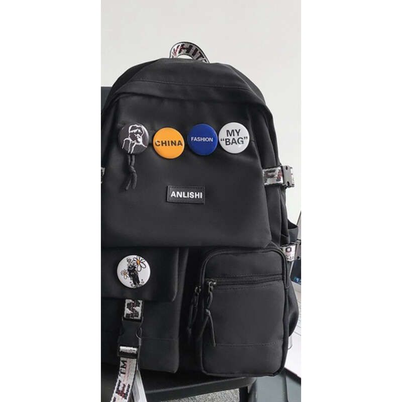 , Schüler aus dem Lycée, Schüler aus dem College, Grouss Kapazitéit, Grondschoul, Einfache Computer, Reesen_voghion.com