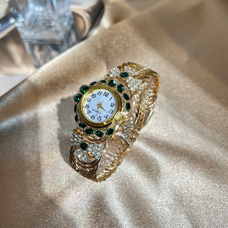 Nuovo orologio da donna con cinturino al quarzo digitale con catena in streaming live, celebrità di Internet_voghion.com