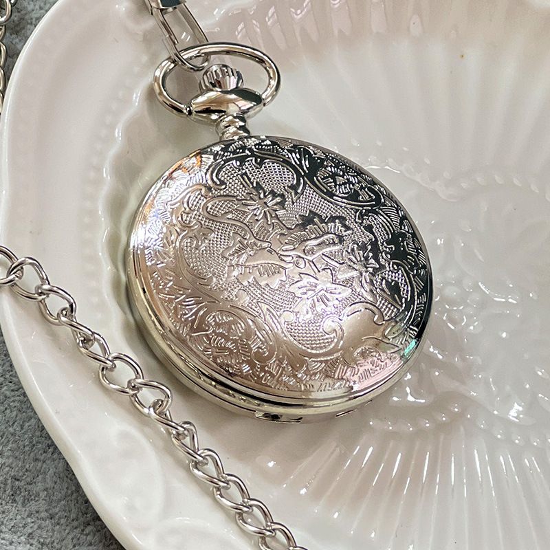 Vintage Nostalgic Flap Quartz Pocket Watch Hollow Flower Carving Necklace Antique Pendant Watch Work Daily Birthday Anniversary Valentine's Day Gift_voghion.com