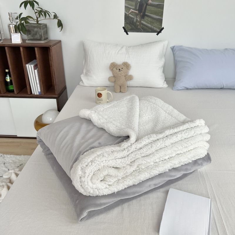 Coperta in pile di corallo di flanella morbida, misto lana d'agnello e cashmere, per l'inverno_voghion.com