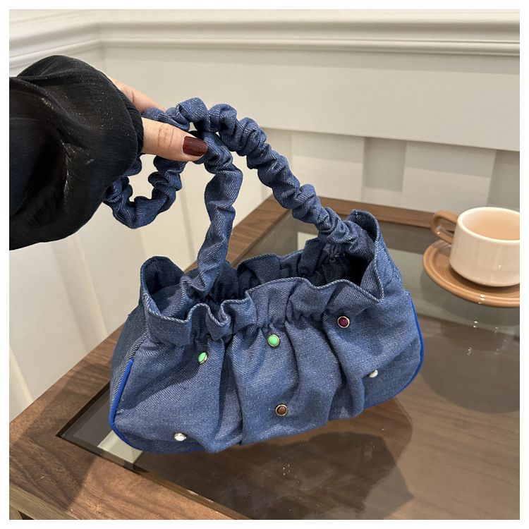 Small And Minimalist Personalized For Women 2024 New Commuter Wrinkle Underarm Versatile Casual Instagram Cloud Shoulder_voghion.com