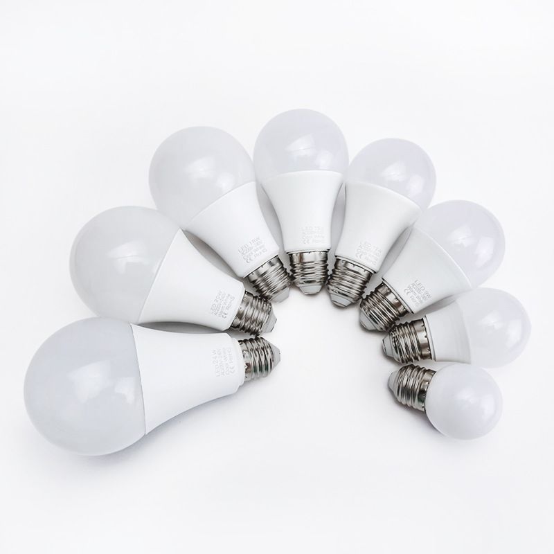 Lampadina a risparmio energetico per uso domestico, super luminosa, con attacco a vite E27, in alluminio rivestito in plastica, per interni_voghion.com