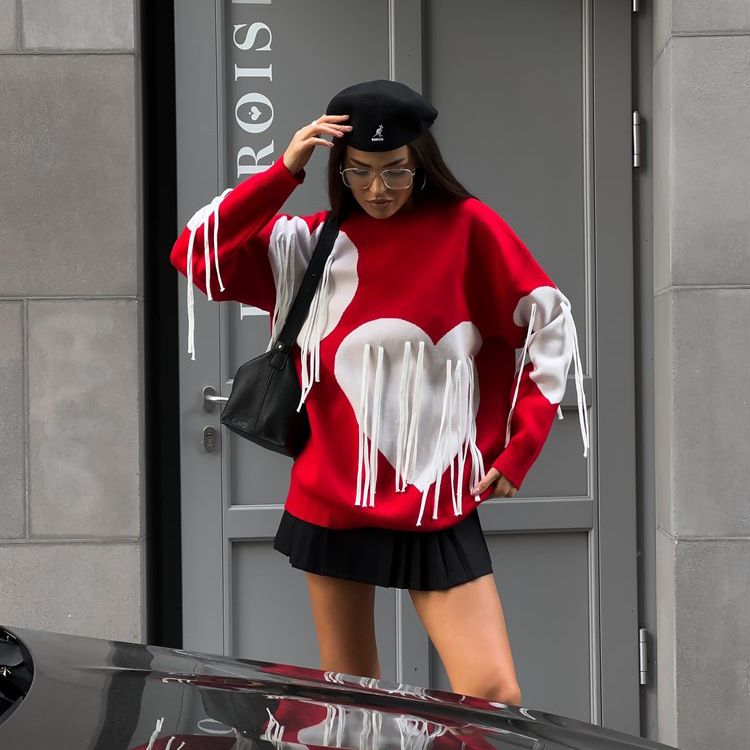 "Women's Heart Tassel Ribbon Color Block Knit Top, Street Style Ribbed Hem Pullover Sweater, Casual Round Neck T-Shirt For Spring & Autumn"_voghion.com