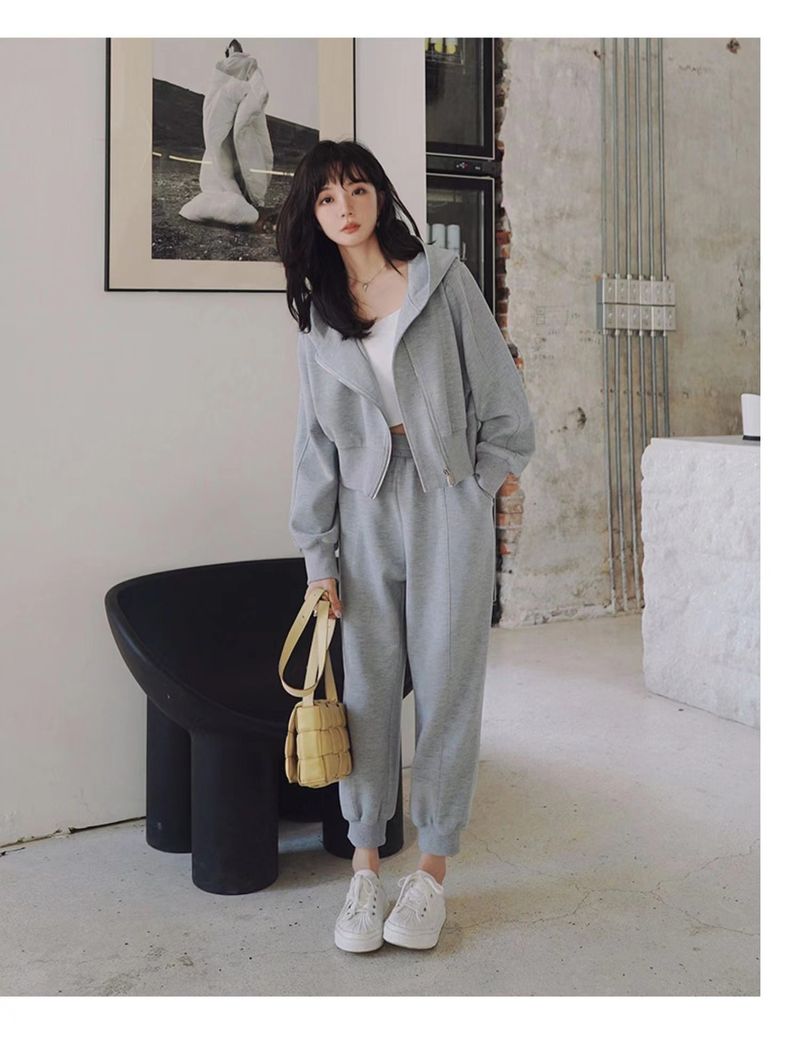 Gray Hooded Sweatshirt Two-Piece Set For Women 2025 Spring And Autumn New Casual Lazy Style High-End Youthful Sports_voghion.com