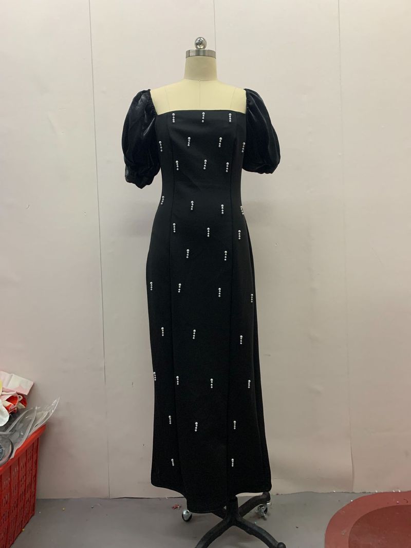 Gonna lunga a pois retrò alla moda con colletto semiaperto, vestibilità aderente, da donna_voghion.com