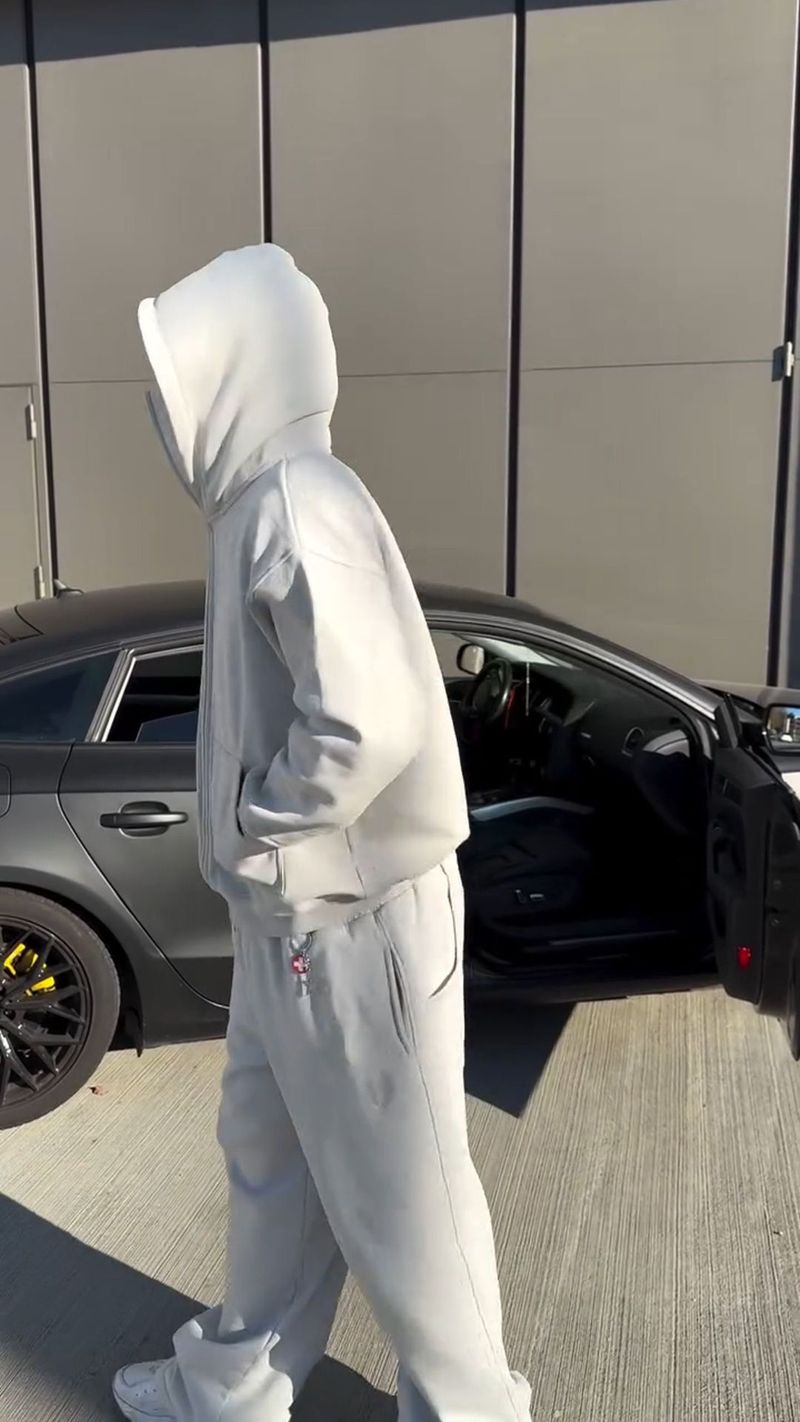 Schwarzes Cleanfit-Sweatshirt mit hohem Kragen für Herren, schwerer Kapuzenpullover mit Reißverschluss, lässige Streetwear-Jacke für Herbst und Winter_voghion.com