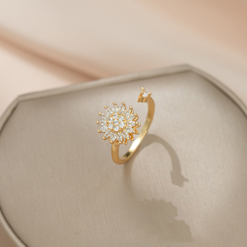 New Design Rotatable Sunflower Spinner Ring Anti Stress Anxiety Ring for Women Crystal Flower Rings Jewelry Gifts_voghion.com