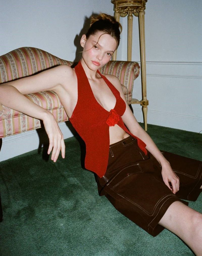 Canotta da donna europea e americana, sexy, in lana, con collo a V e collo a coniglio, in saldo, primavera ed estate 2025_voghion.com