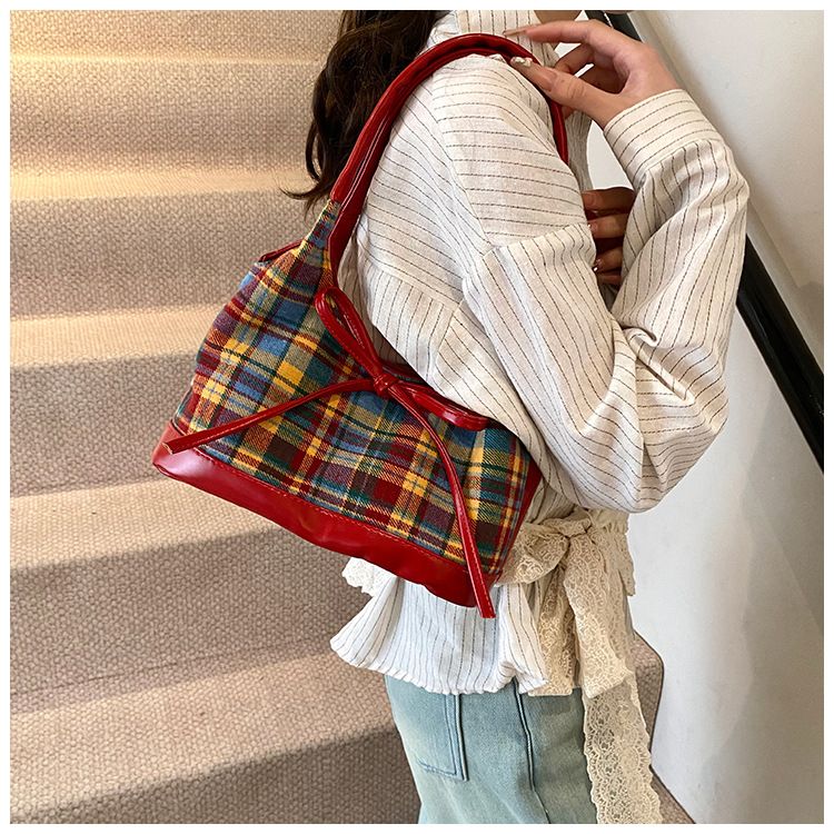 Borsa a tracolla grande ed elegante con tracolla staccabile, borsa a mano spaziosa per lavoro e viaggio, con motivo a quadri a blocchi di colore, per donna_voghion.com