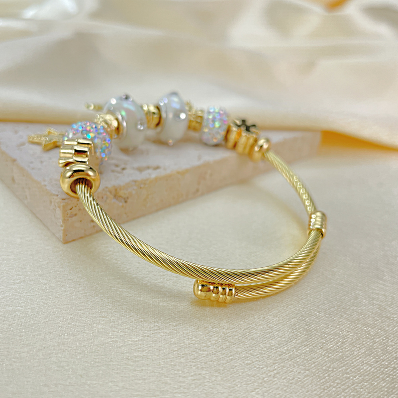 European and American Fashion Versatile DIY Wire Ring Bracelet Personalized Star Moon Pendant Gold Open Titanium Steel Bracelet for Women_voghion.com