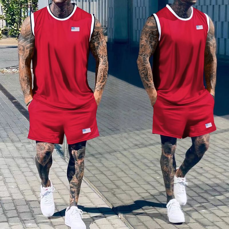 2024 Sommer Neues schnelltrocknendes Tanktop-Shorts-Set aus Mesh für sportliche Herrenbekleidung_voghion.com