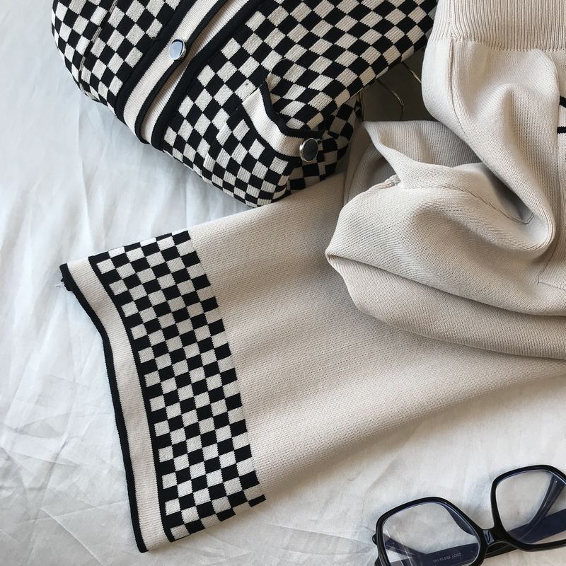 Completo da donna in due pezzi per persone piccole in autunno con abito di grande significato, pantaloni larghi in stile piccolo e profumato, stile western e alla moda_voghion.com