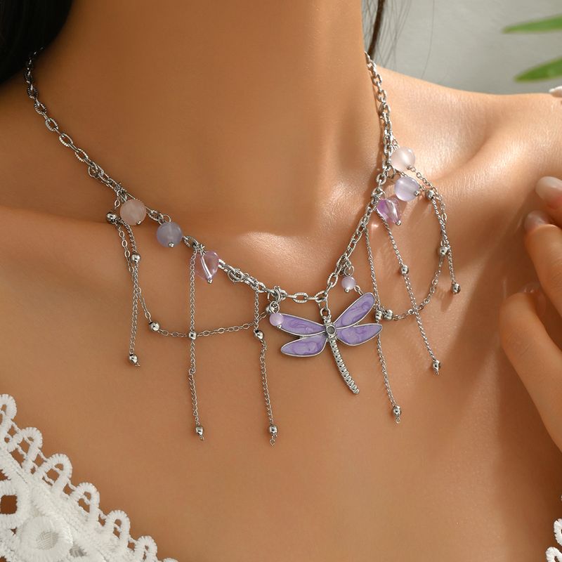 Collana con libellula viola alla moda 2025 | Pendente con nappa multistrato | Design artigianale unico | Moda di nicchia | Lega ipoallergenica | Clavicola versatile_voghion.com