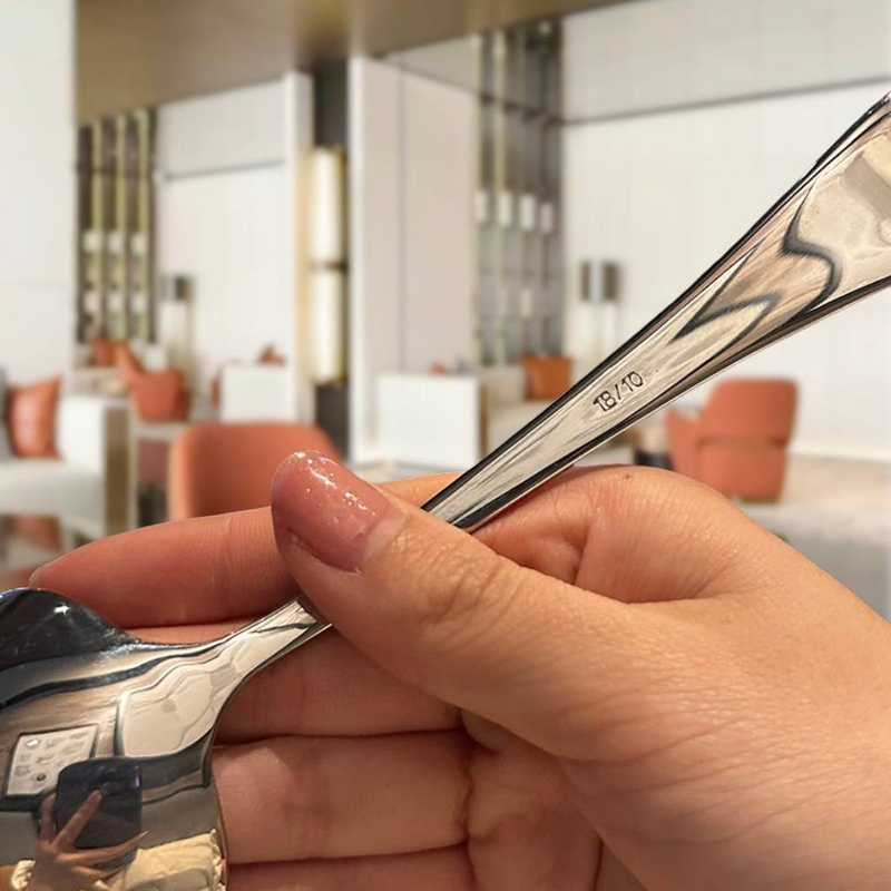 Stainless Steel Soup Spoon – Long Handle Kitchen Utensil for Home, Camping, and Picnics – Minimalist Design for Easy Drinking and Serving_voghion.com